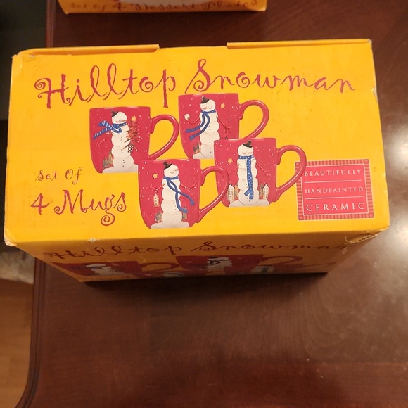 Collectors Christmas cup set. Never used, in original packaging. - Picture 2 of 6